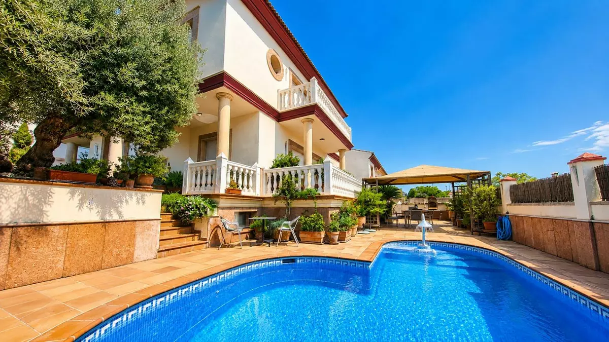 6-bedroom Villa In Ronda, Spain (534 M²)