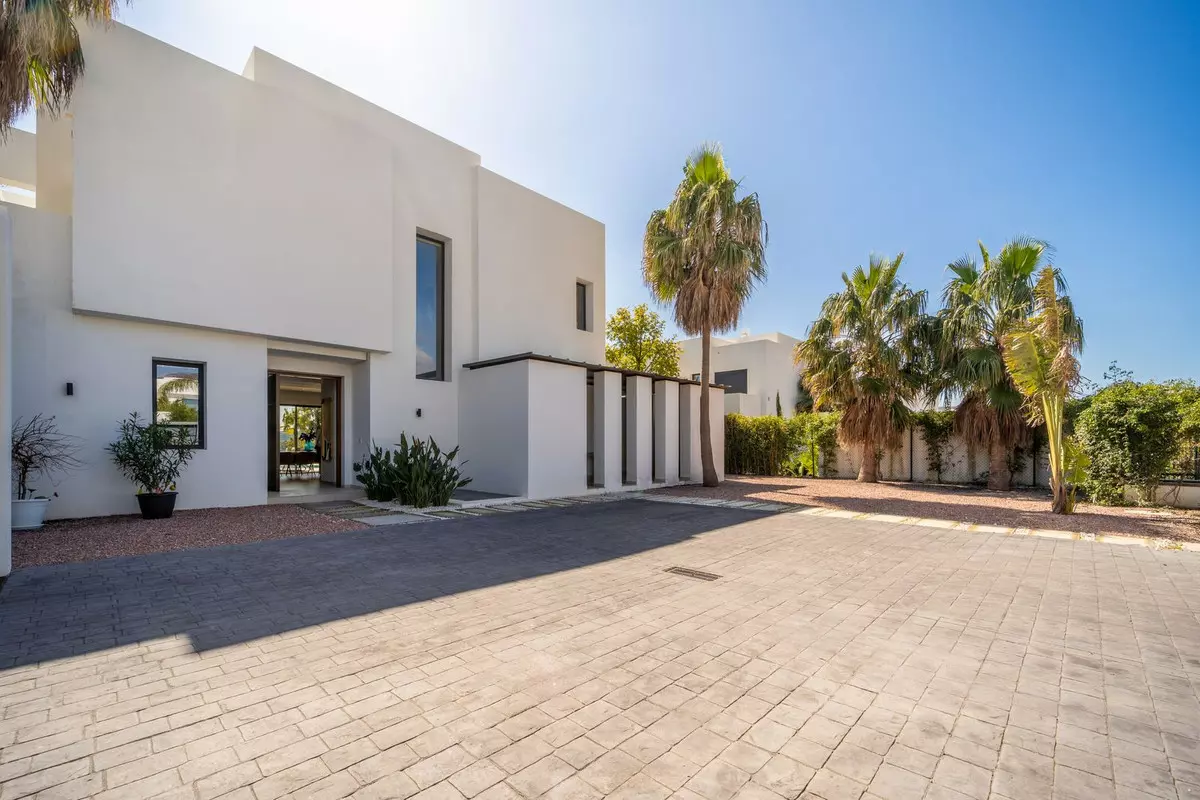 4-bedroom Villa In Mijas, Spain (538 M²)