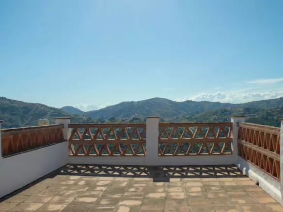 2-bedroom Villa In Frigiliana, Spain (90 M²)