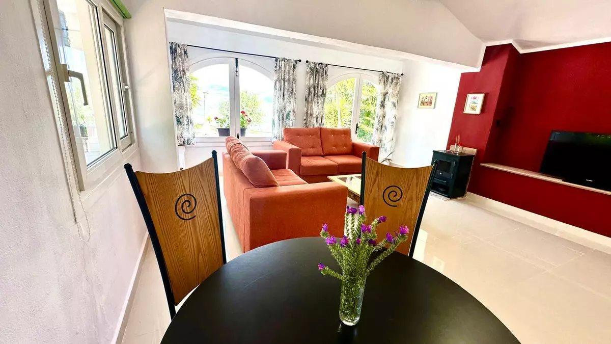 2-bedroom Villa In La Viñuela, Spain (101 M²)