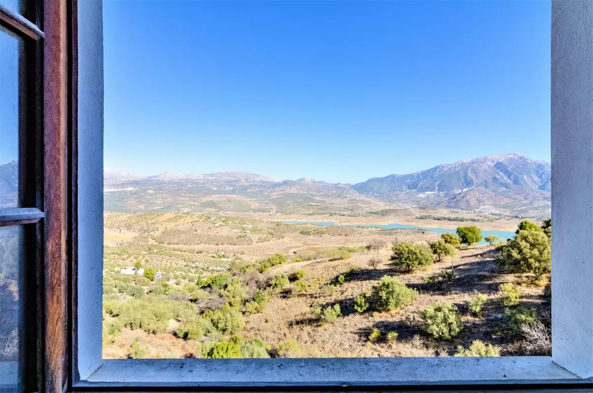 12-bedroom Villa In La Viñuela, Spain (786 M²)