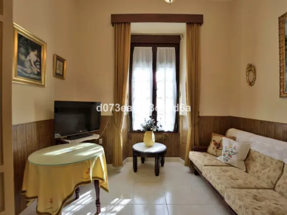 6-bedroom Town House In Ronda, Spain (166 M²)