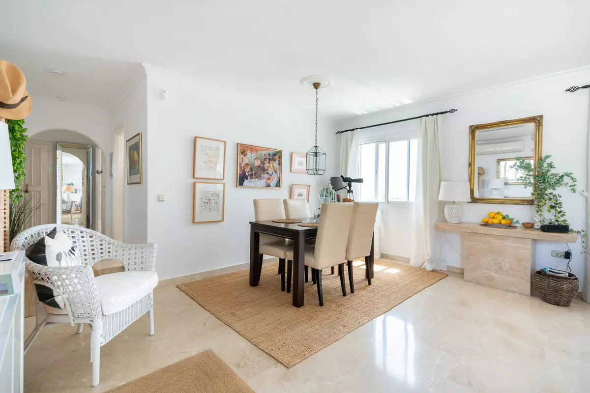 2-bedroom Apartment In Estepona, Spain (114 M²)