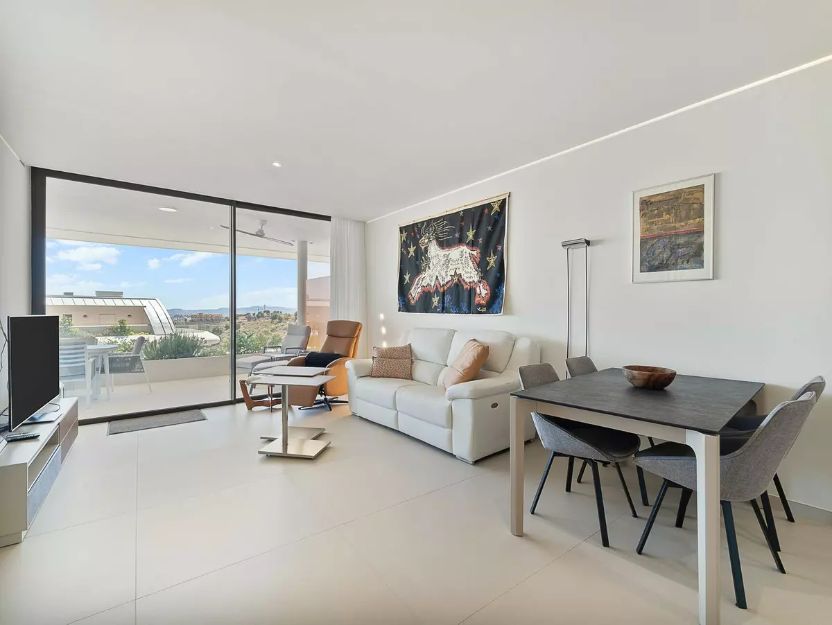 2-bedroom Apartment In Fuengirola, Spain (90 M²)