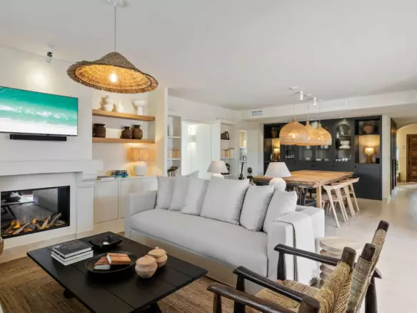 3-bedroom Villa In Marbella, Spain (265 M²)