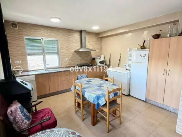 4-bedroom Villa In Cómpeta, Spain (507 M²)