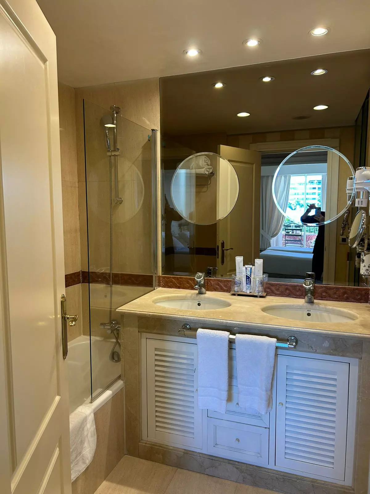 2-bedroom Apartment In Marbella, Spain (90 M²)