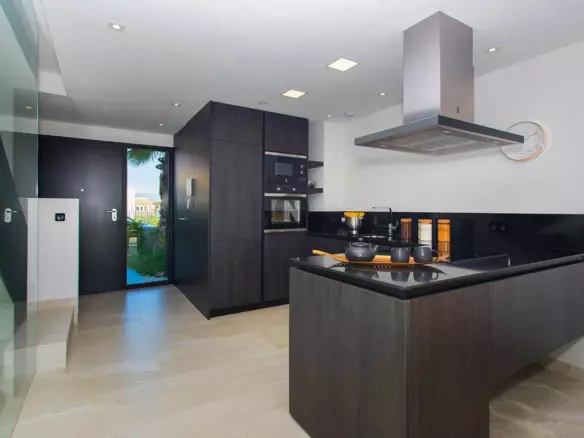 4-bedroom Villa In Algorfa, Spain (224 M²)