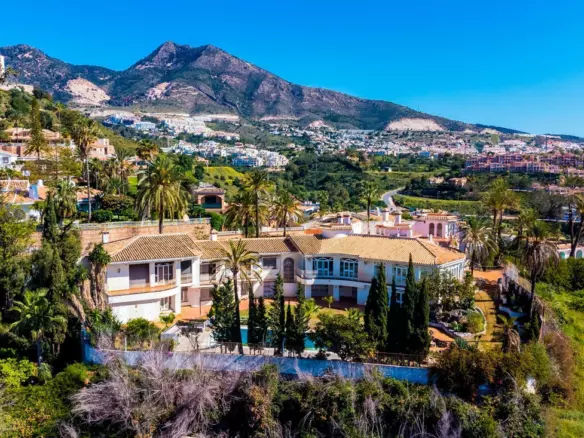 9-bedroom Villa In Benalmádena, Spain (1.146 M²)