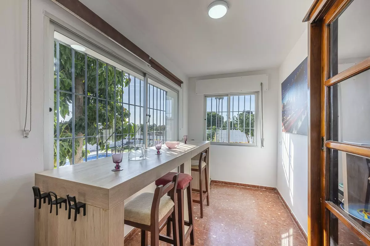 3-bedroom Villa In Estepona, Spain (263 M²)