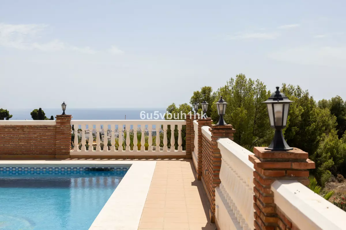 5-bedroom Villa In Frigiliana, Spain (400 M²)