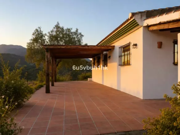 3-bedroom Country House In Tolox, Spain (106 M²)