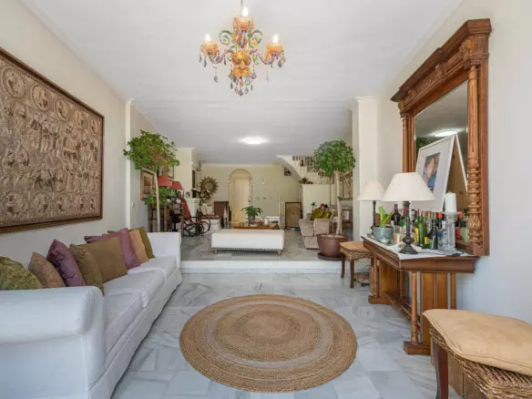 3-bedroom Town House In Marbella, Spain (184 M²)