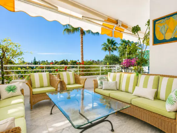 4-bedroom Apartment In Marbella, Spain (286 M²)