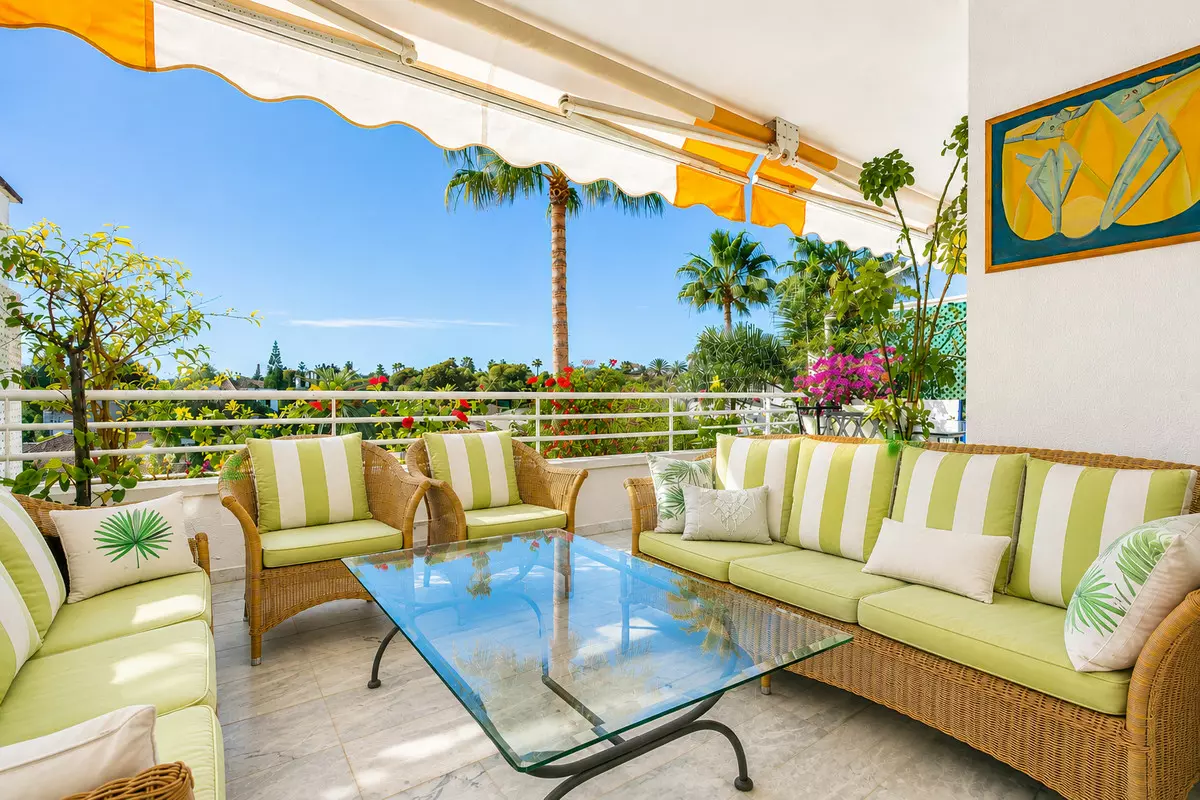 4-bedroom Apartment In Marbella, Spain (286 M²)