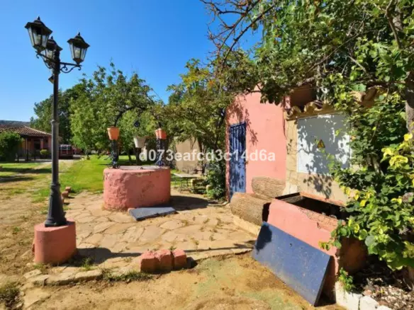 3-bedroom Country House In Benaoján, Spain (85 M²)