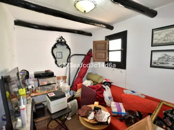 3-bedroom Town House In Parauta, Spain (140 M²)