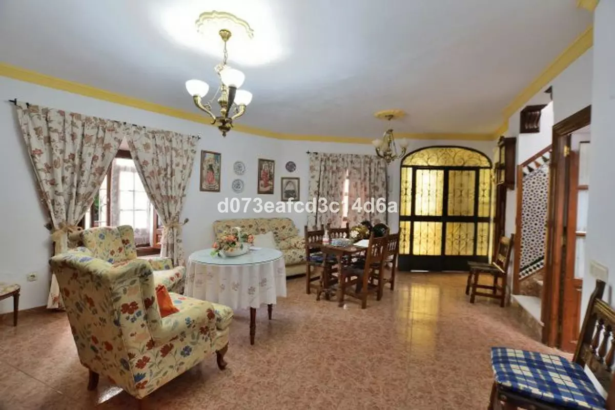 3-bedroom Town House In Ronda, Spain (126 M²)