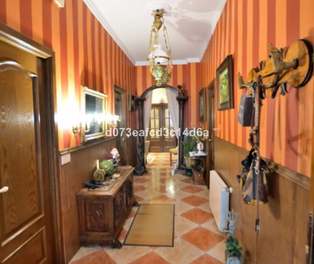 4-bedroom Apartment In Ronda, Spain (132 M²)