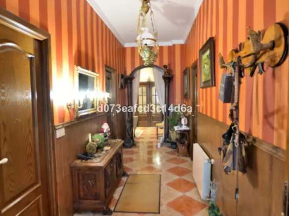 4-bedroom Apartment In Ronda, Spain (132 M²)
