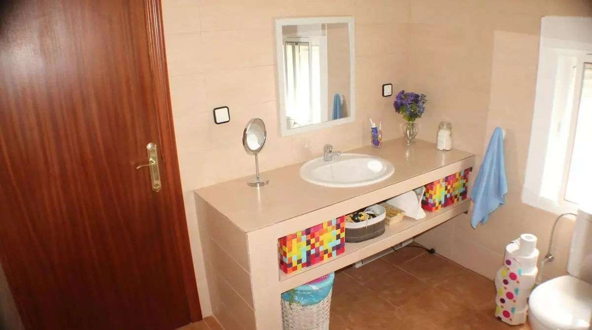4-bedroom Country House In Cártama, Spain (260 M²)