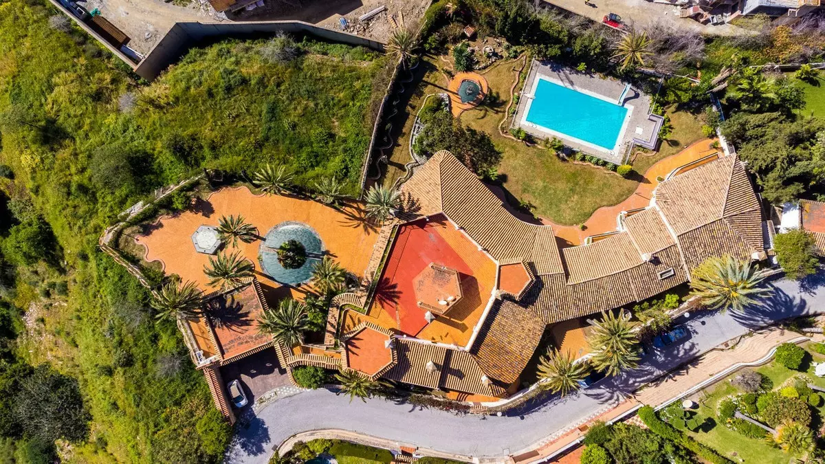 9-bedroom Villa In Benalmádena, Spain (1.146 M²)