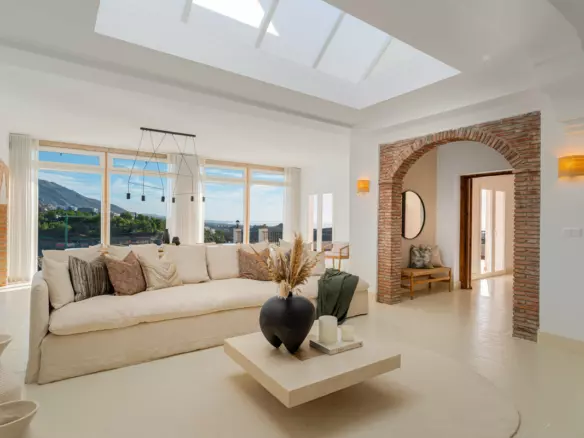 6-bedroom Villa In Benahavis, Spain (531 M²)