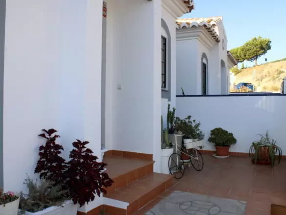 3-bedroom Villa In Frigiliana, Spain (165 M²)