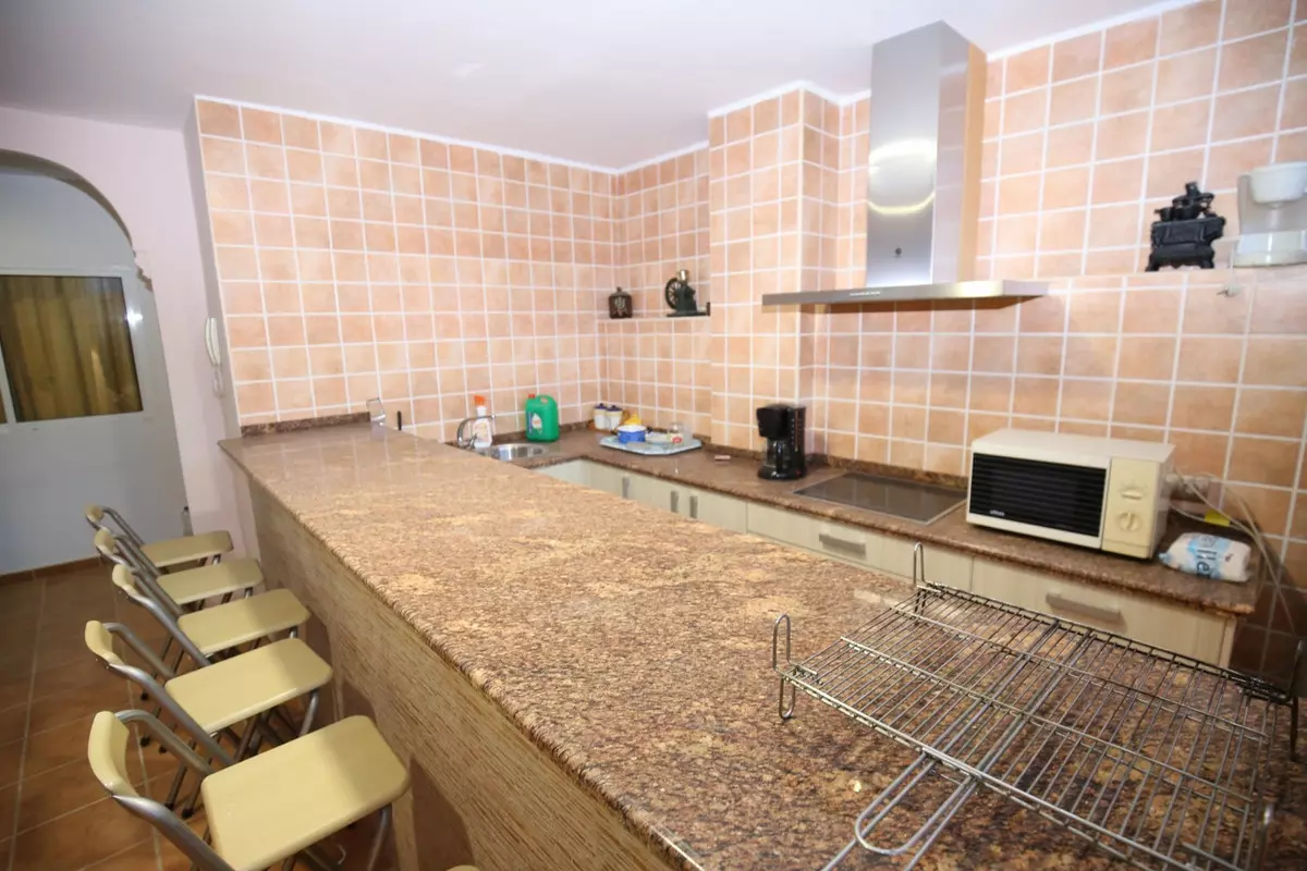 6-bedroom Villa In Benamargosa, Spain (472 M²)