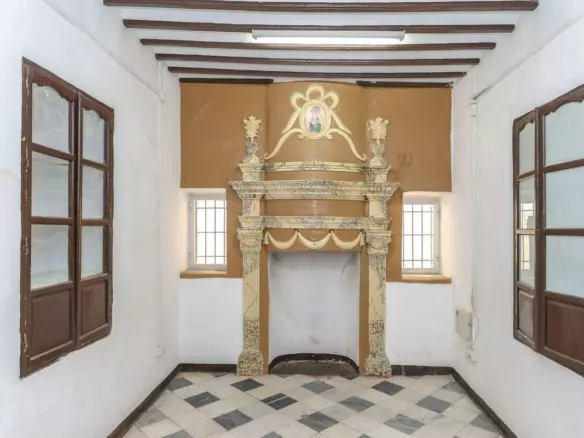 7-bedroom Town House In Casarabonela, Spain (535 M²)