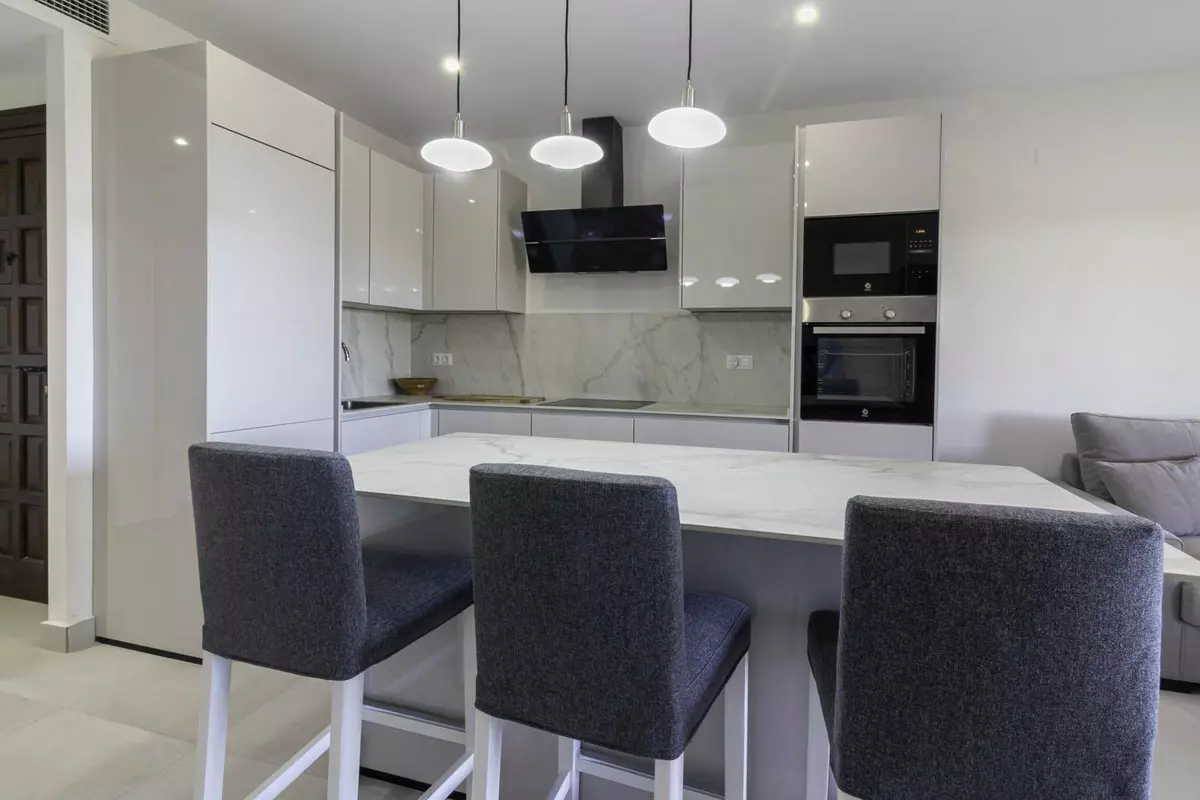 3-bedroom Apartment In Málaga, Spain (99 M²)