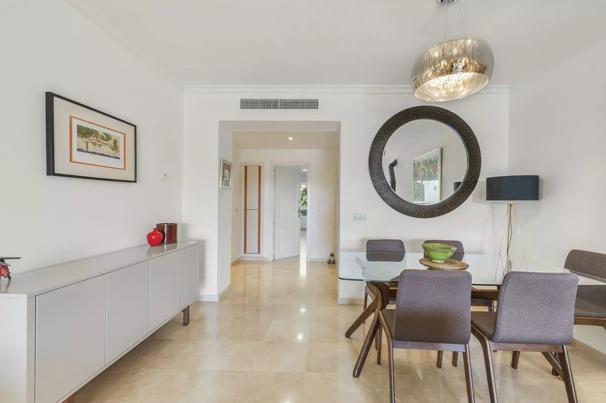 3-bedroom Apartment In Benahavis, Spain (152 M²)