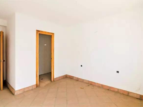 12-bedroom Villa In La Viñuela, Spain (786 M²)
