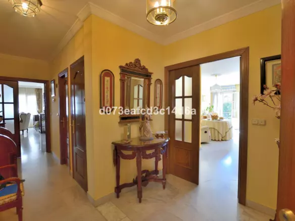 3-bedroom Apartment In Ronda, Spain (196 M²)
