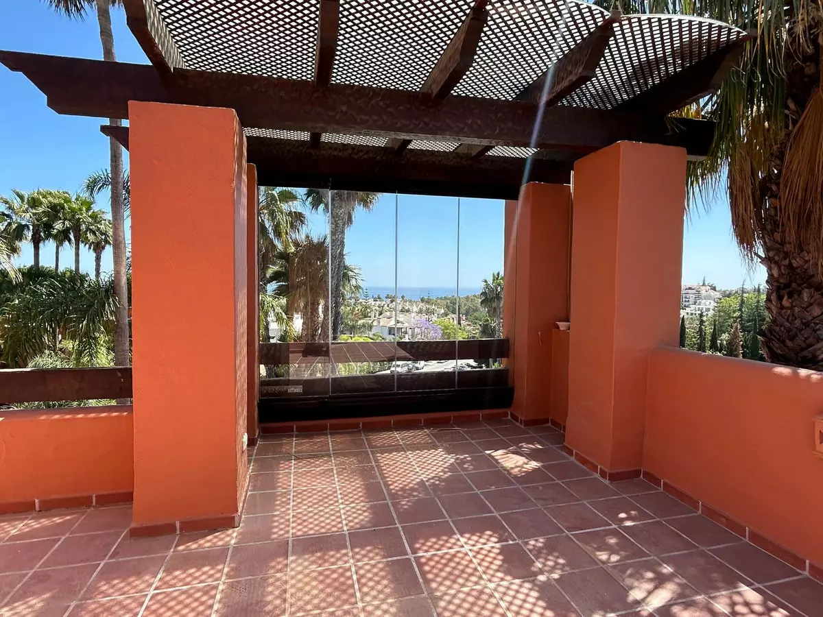 4-bedroom Villa In Marbella, Spain (325 M²)