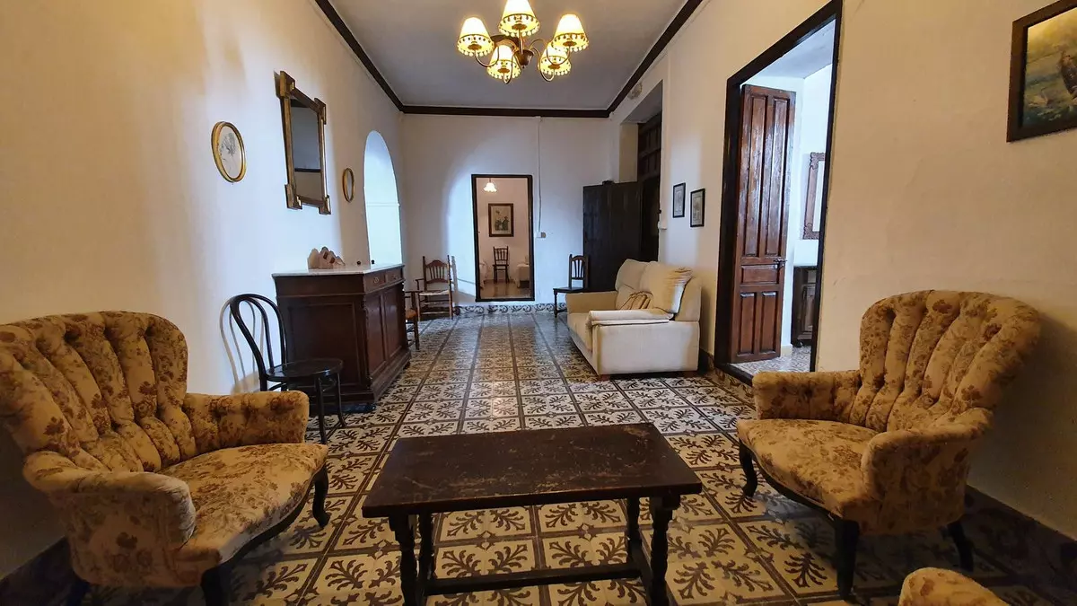4-bedroom Town House In Ardales, Spain (706 M²)