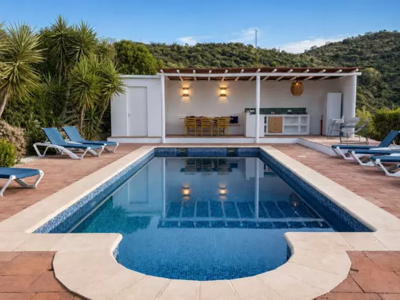 8-bedroom Country House In Casabermeja, Spain (440 M²)