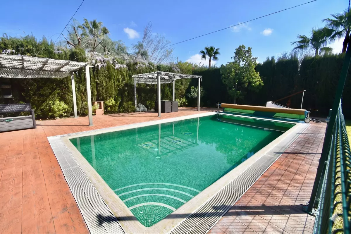 6-bedroom Villa In Cártama, Spain (590 M²)