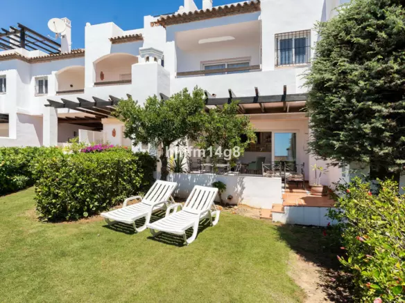 3-bedroom Town House In Marbella, Spain (385 M²)