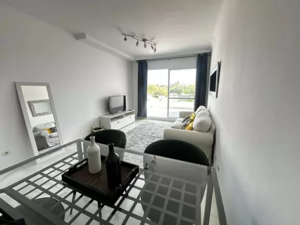 2-bedroom Apartment In Marbella, Spain (85 M²)