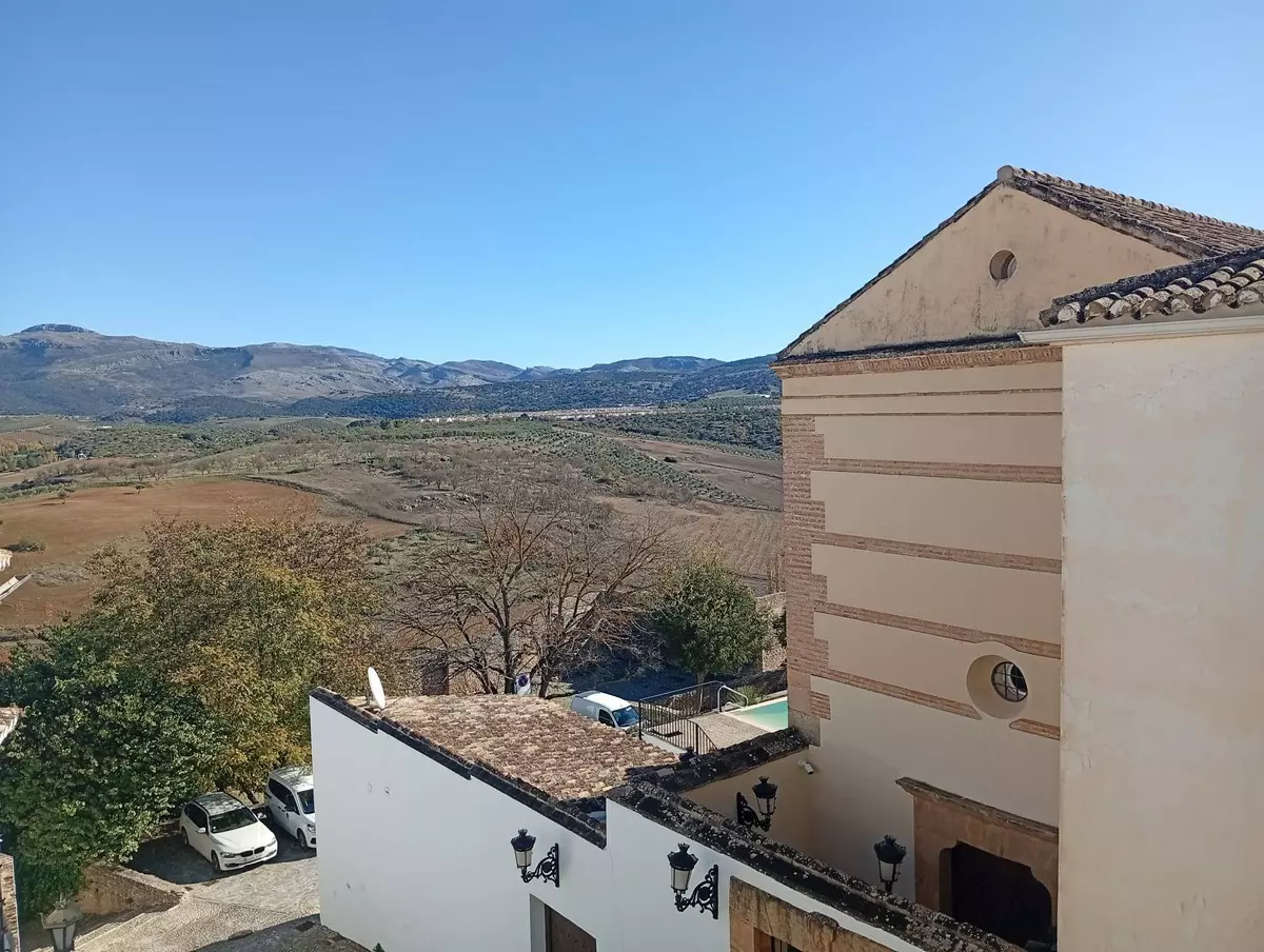 6-bedroom Town House In Ronda, Spain (202 M²)