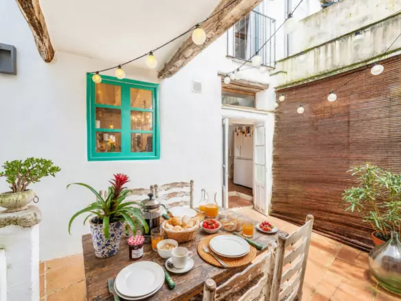 4-bedroom Town House In Gaucín, Spain (249 M²)