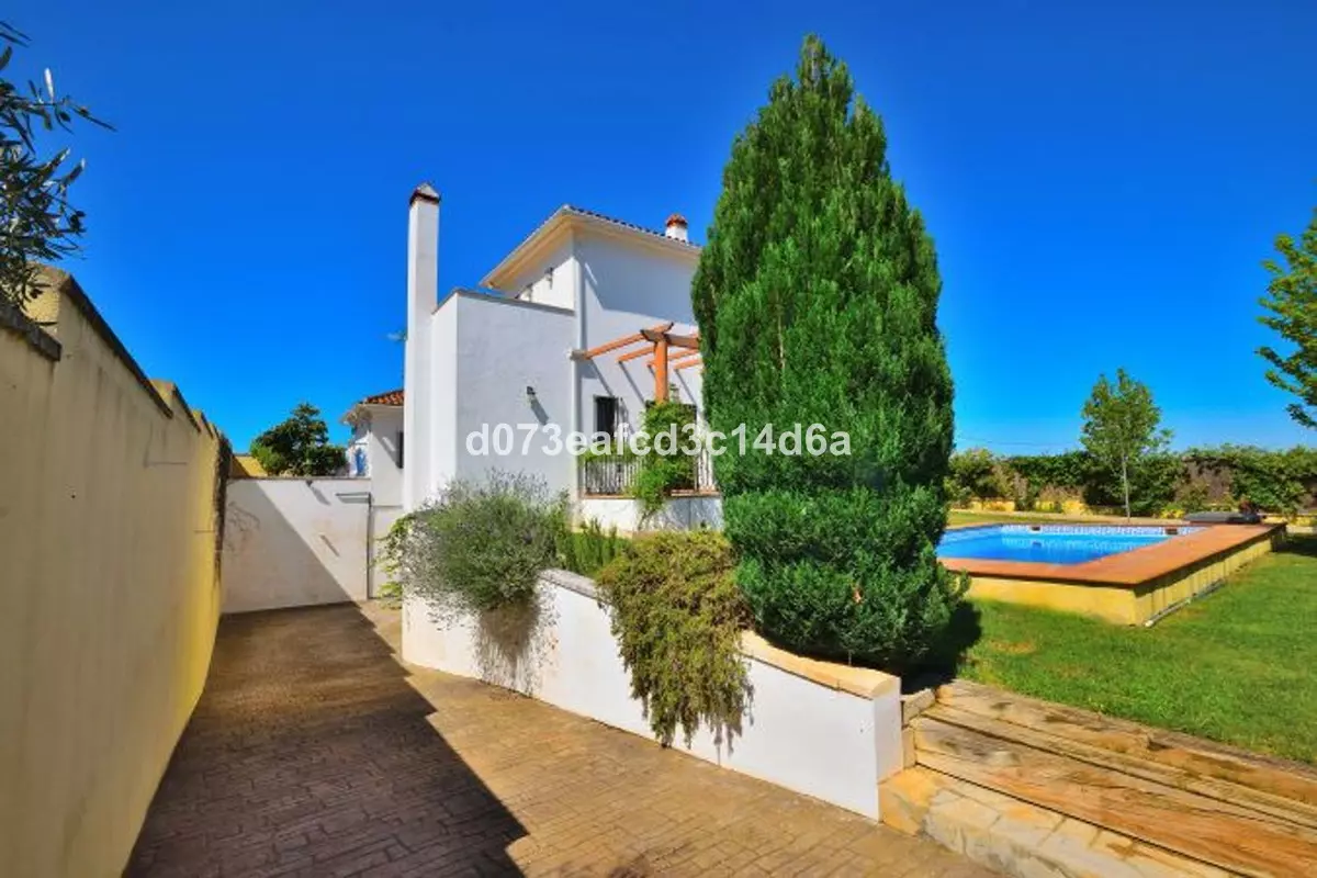 4-bedroom Villa In Ronda, Spain (303 M²)