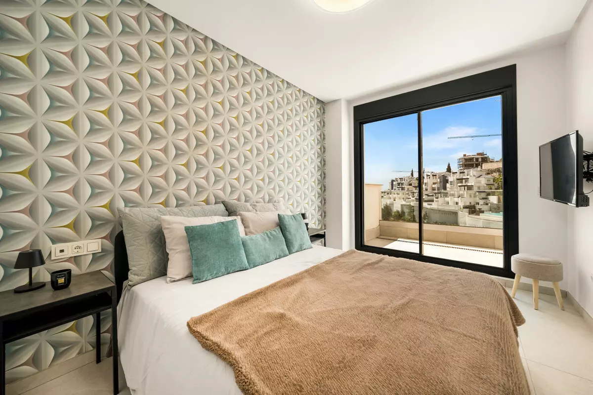 3-bedroom Apartment In Benahavis, Spain (125 M²)