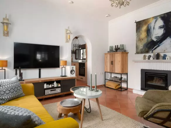 3-bedroom Country House In Álora, Spain (96 M²)