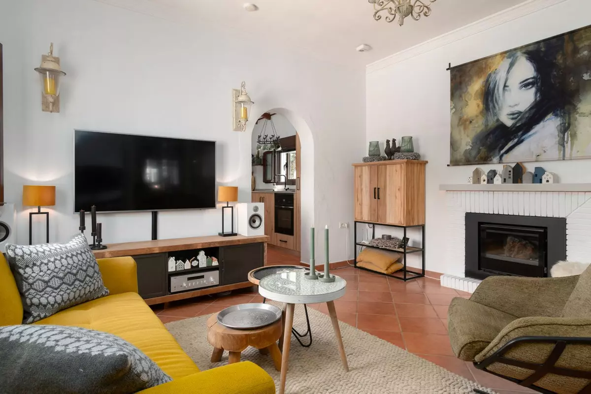 3-bedroom Country House In Álora, Spain (96 M²)