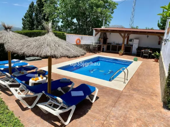 2-bedroom Villa In Benarrabá, Spain (110 M²)
