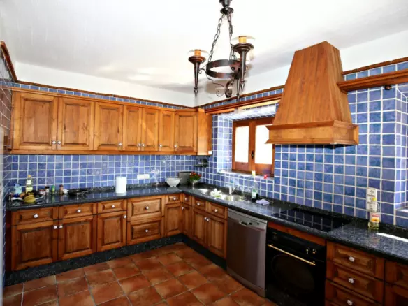 9-bedroom Villa In Frigiliana, Spain (1.600 M²)