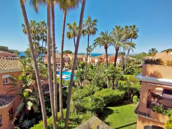 4-bedroom Apartment In Estepona, Spain (209 M²)
