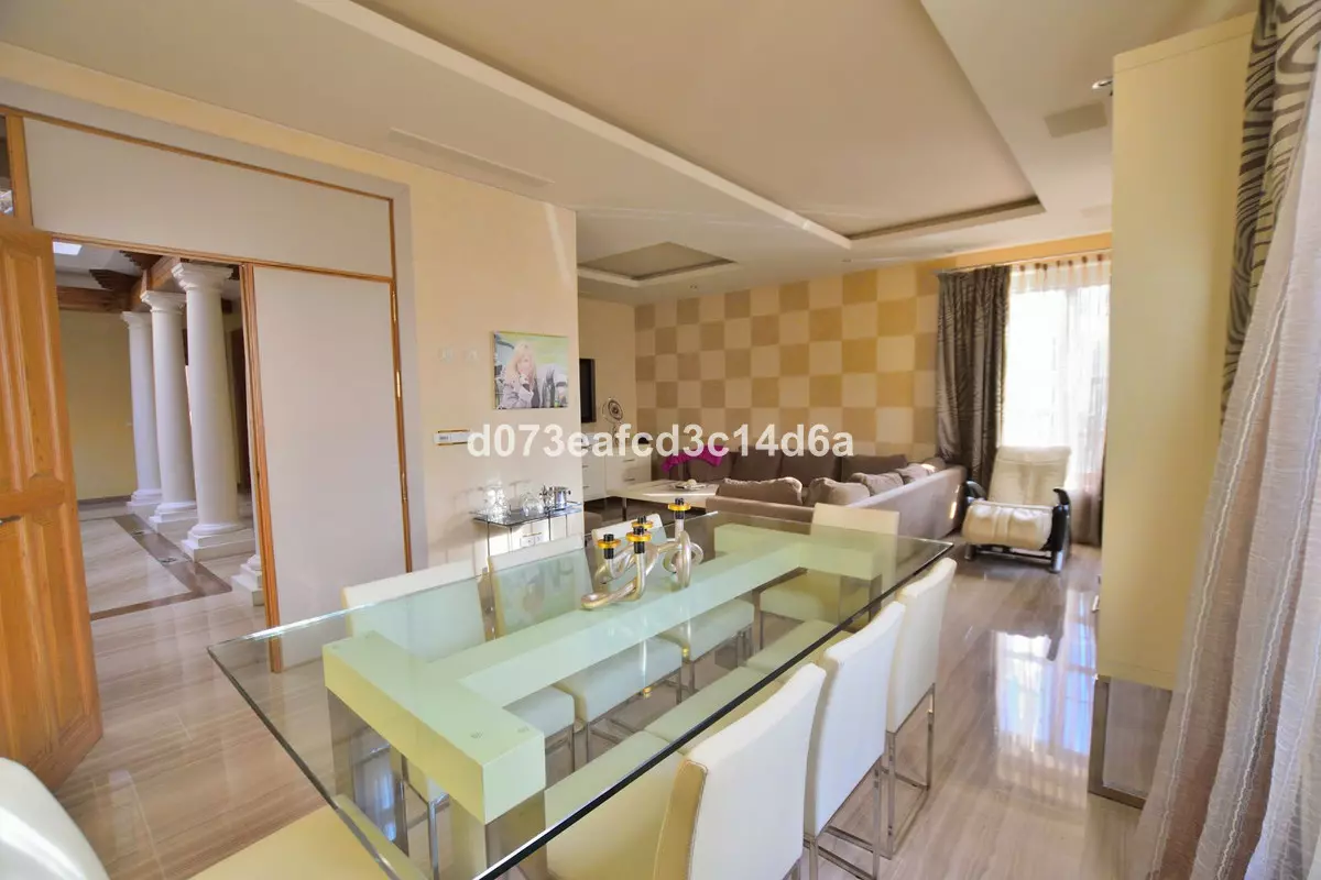 4-bedroom Villa In Ronda, Spain (349 M²)